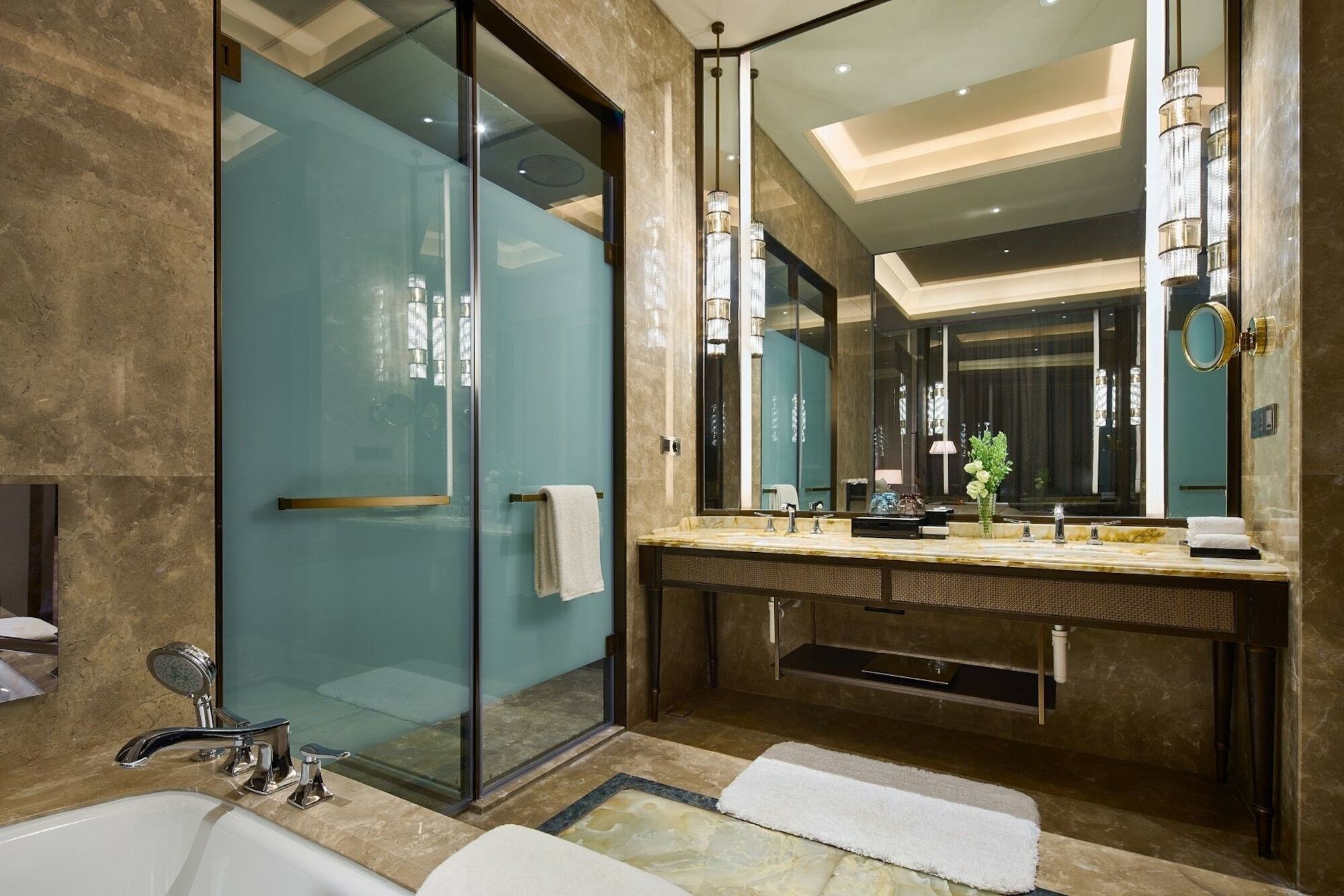 Wanda Realm Qingdao Movie Metropolis Hotel Екстериор снимка
