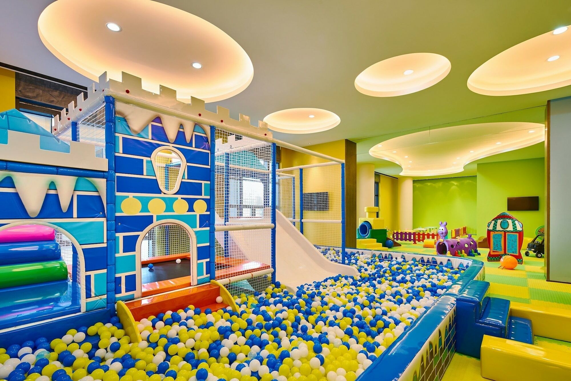 Wanda Realm Qingdao Movie Metropolis Hotel Екстериор снимка